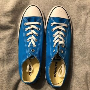 New (no box) Converse